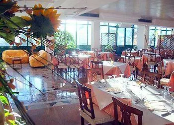 Porto Cesareo Hotel 호텔